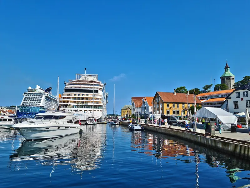 Vågen and Skagenkaien in central Stavanger — the harbour basin where Gladmat is held each July