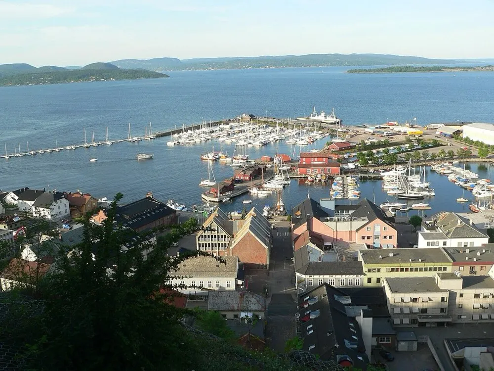 From Holmestrand. The picture does not show the market itself.