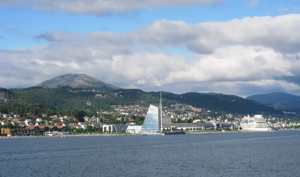 From Molde. The picture does not show the market itself.