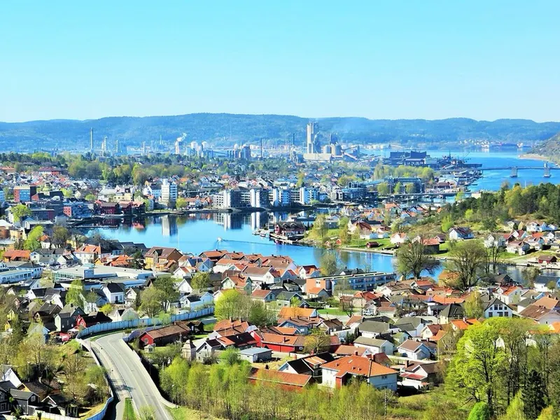 From Porsgrunn. The picture does not show the market itself.