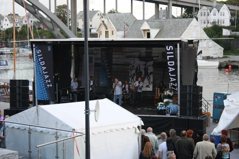 The waterside stage and audience at Sildajazz in Haugesund.